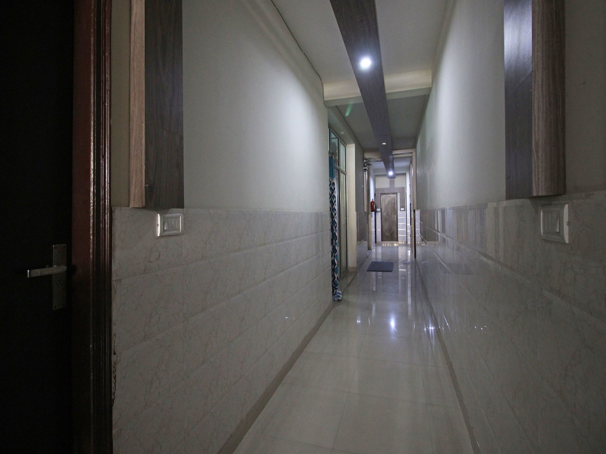 Oyo 576 Hotel Shree Kanta Residency Gurgaon Ngoại thất bức ảnh